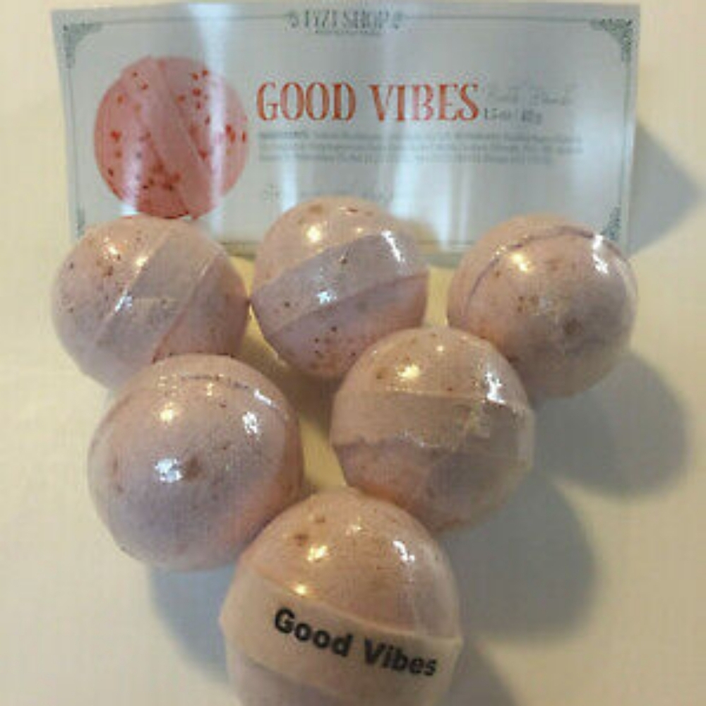 Perfectly Posh Good Vibes Fizis - 21 bath bombs